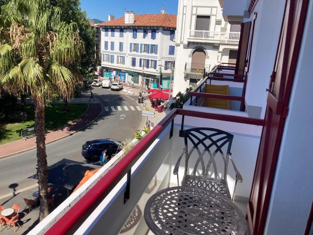Superbe Appartement T3 Au Centre Plage .Parking Hendaye Zewnętrze zdjęcie