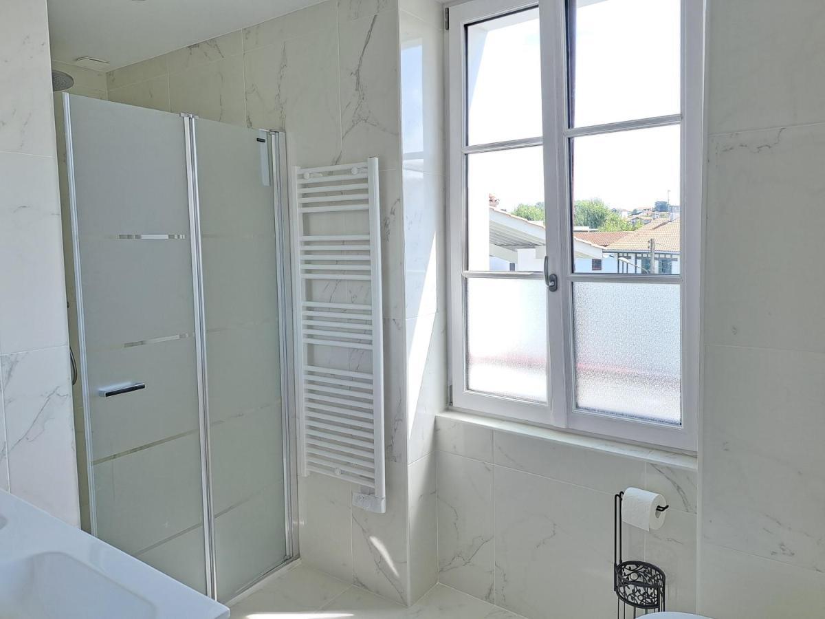 Superbe Appartement T3 Au Centre Plage .Parking Hendaye Zewnętrze zdjęcie